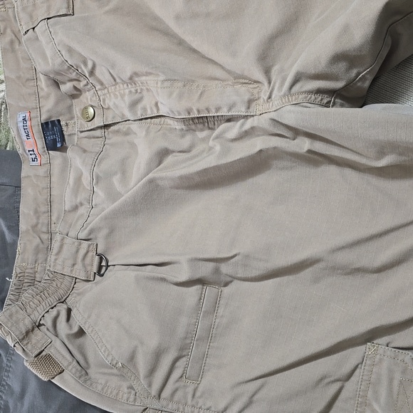 (2) 5.11 men's 42×34 - see description *** - Picture 3 of 11